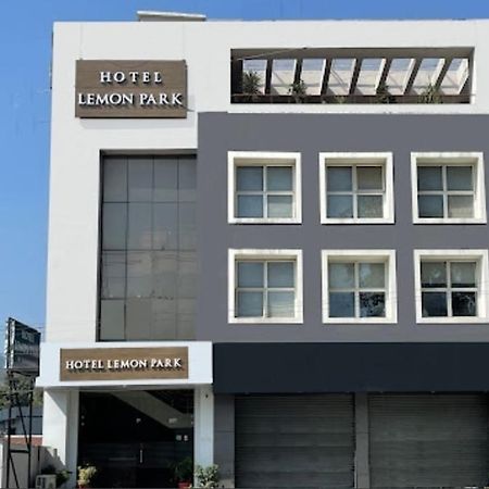 Hotel Lemon Park Haldwāni Extérieur photo